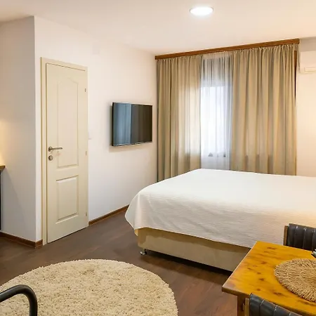 Garden Lux Grujic Lejlighed *