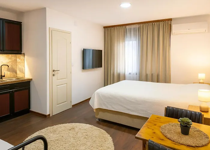 Garden Lux Grujic Daire *